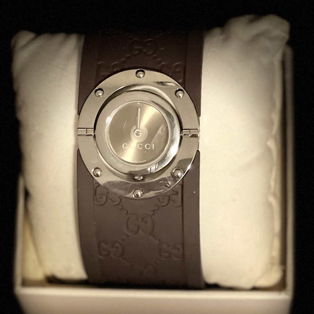 Authentic Gucci Bangle Watch